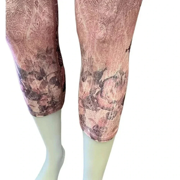 Evolution and Creation High Waisted Boho Buddha Crop Leggings Size  Medium - Picture 5 of 10